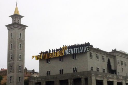 ‘ Génération identitaire’ a occupé une mosquée en construction à côté de Poitiers. BRAVISSIMO!!