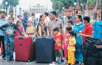 Hindus from Pakistan meet huge problems in getting Indian citizenship. Zo kan je dus ook eigen volk treiteren.