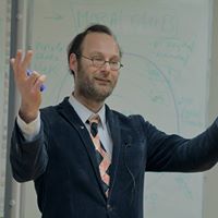 ‘De Vrolijke Veganist’ door Dr Floris van de Berg , becommentarieerd door drs alfred vierling
